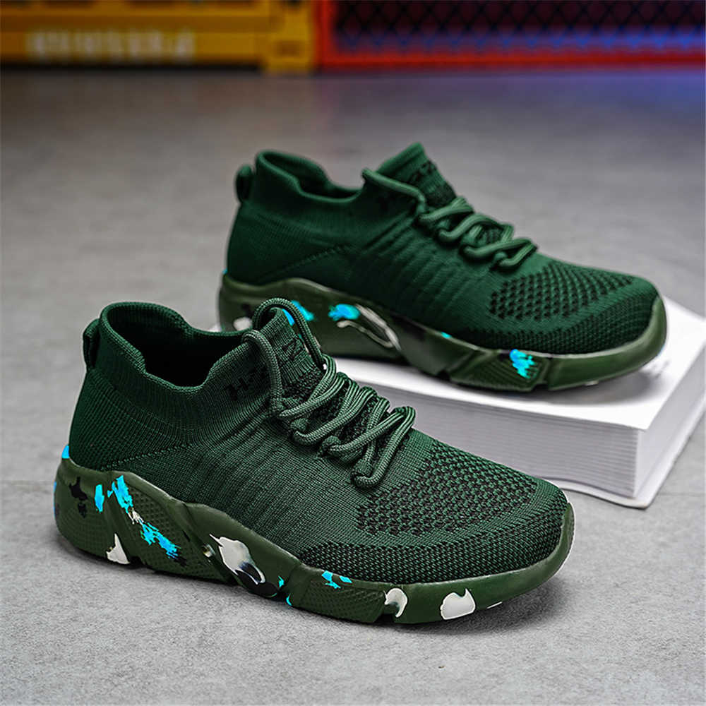 รองเท้าลำลองสีขาว รุ่นคลาสสิก  - Badminton News บทวิจารณ์และราคา